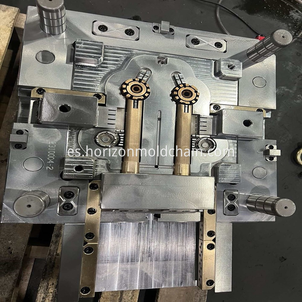 Top-level injection mold pictures5